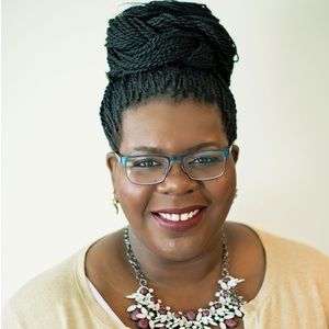 Meet your Posher, Theresa w.